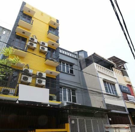 Hotel Kamar Keluarga Mangga Besar Jakarta Exterior foto